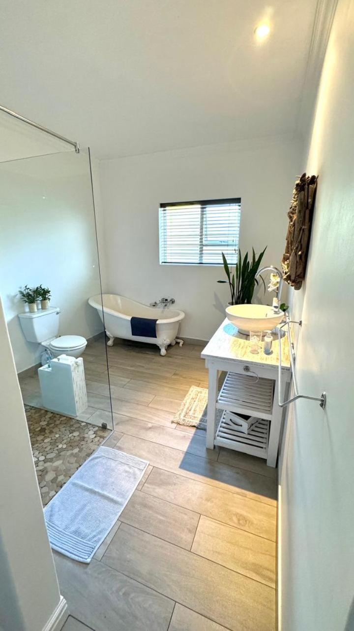 Plett57 - Self Catering - Room No2 Plettenberg Bay Eksteriør billede